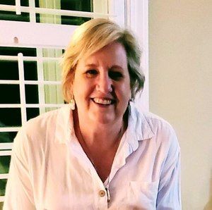 Meet your Posher, Angie